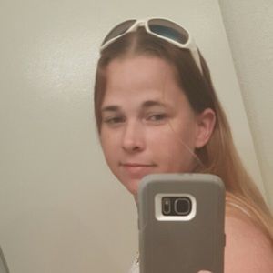 Meet your Posher, Alisha